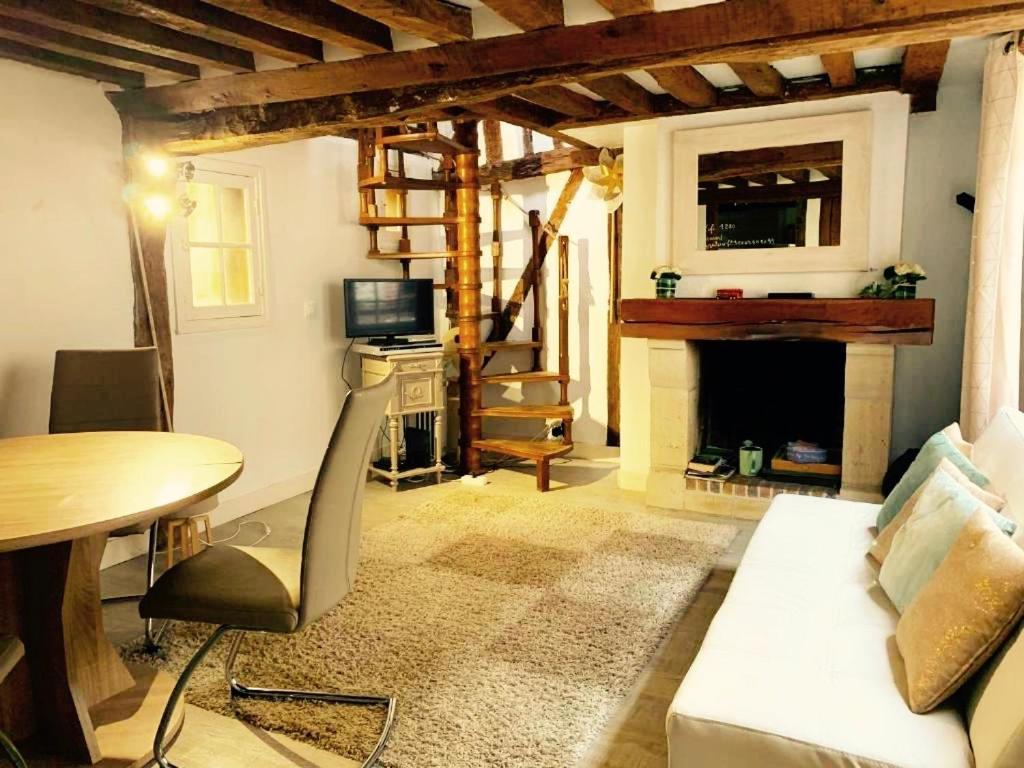 Appartement Les 4 lions duplex chic et charme à Honfleur Extérieur photo